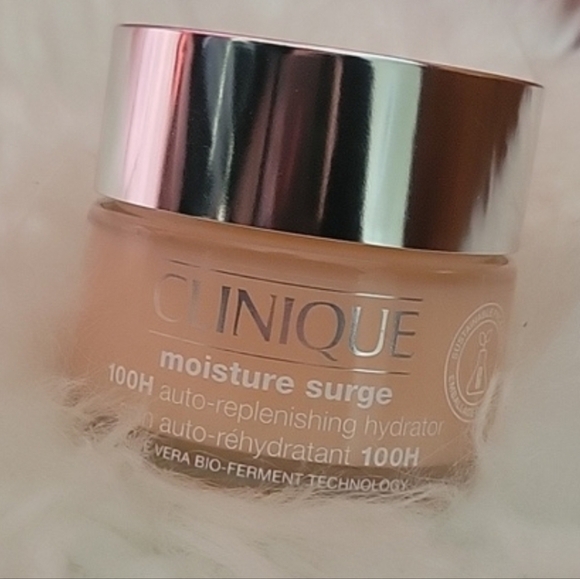 Clinique Moisture Surge 100H Hydrator 1.7oz - Picture 2 of 10